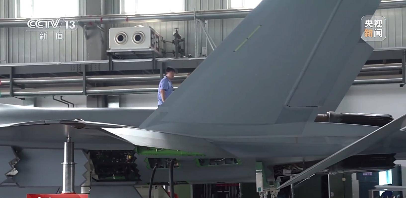 生产一架歼-35要多久？央视公开生产线，数量可能已经第57架了！