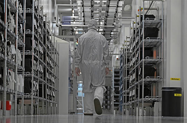 法庭文件曝光：美国曾施压荷兰，想要豁免中国籍CEO必须换