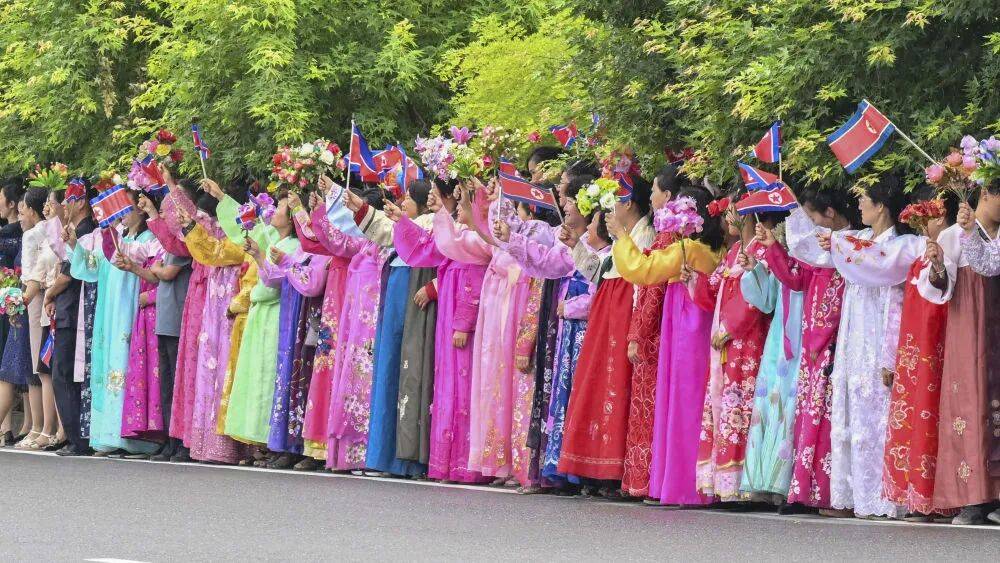 图讯丨金正恩为习近平举行欢送仪式